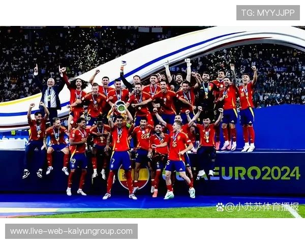 中场连续直塞撕开中路完成致命一击，打造致胜之道